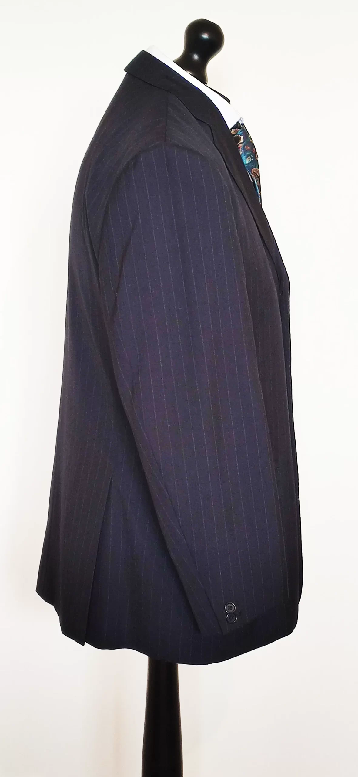 Linea Satoriale A&E Italian Suit - Image 3