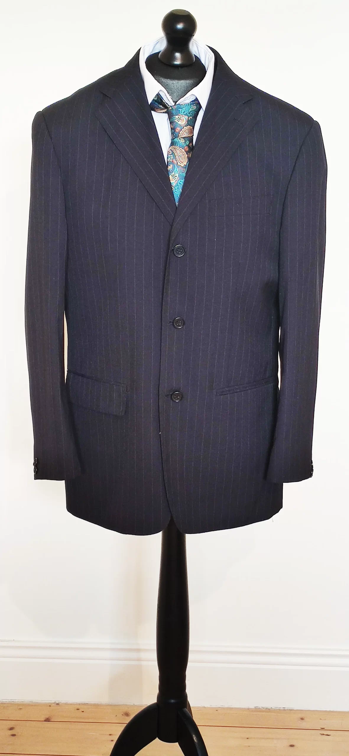 Linea Satoriale A&E Italian Suit - Image 4