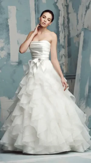 Paloma Blanca Wedding Dress Style 4116
